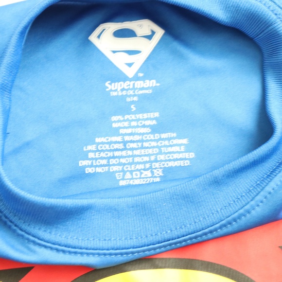 Superman T-shirt mens small stretch fit - A0 - Picture 6 of 6